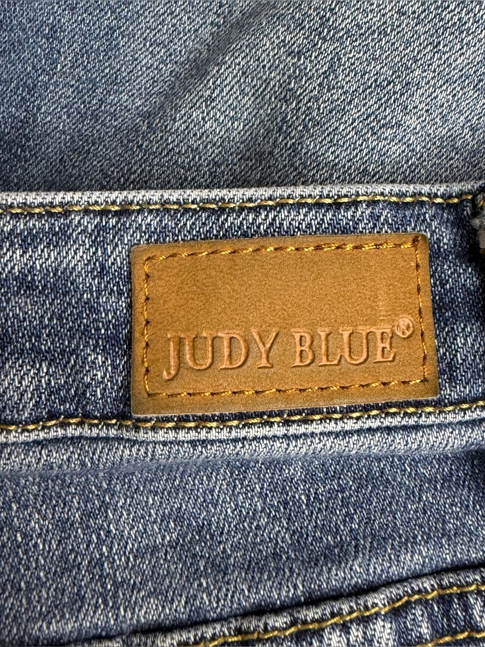 Judy Blue Jean Shorts Size Large - Picture 9 of 9